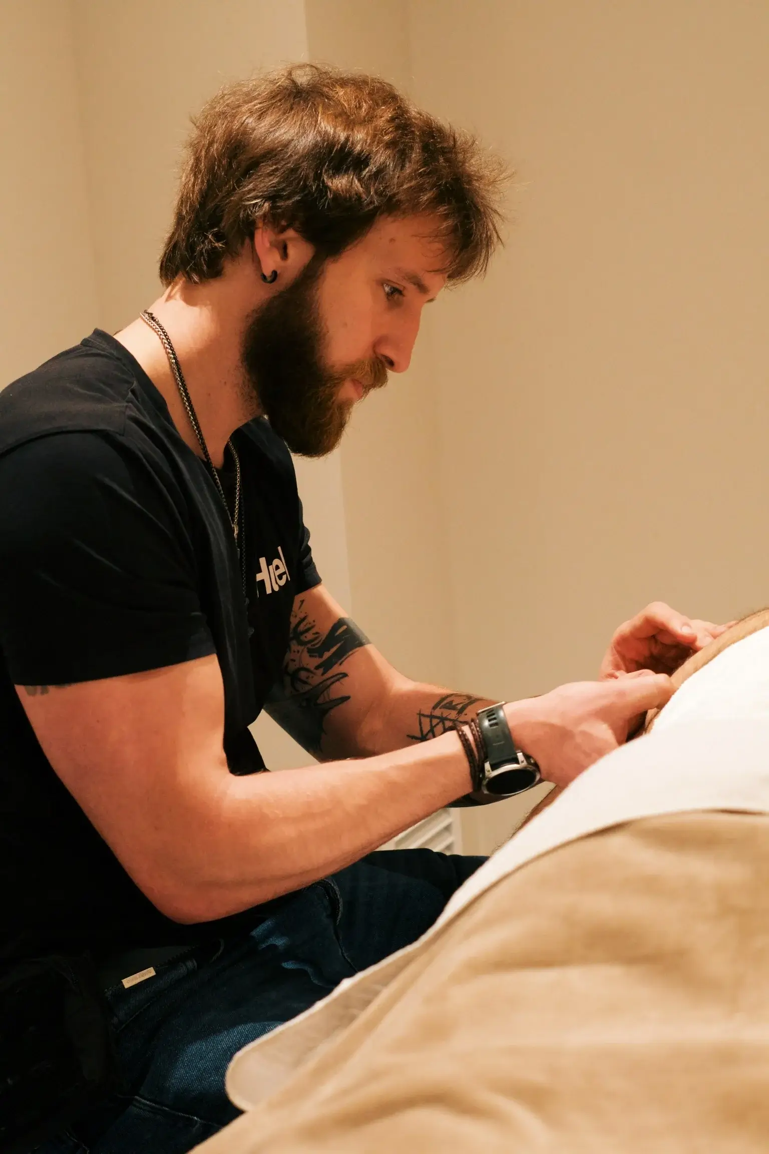 Gerard Beltran Nello physiotherapist at COSMOGLOW in Barcelona