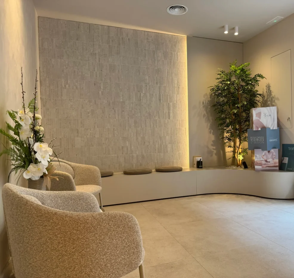 reception-dental-clinic-barcelona-COSMOGLOW